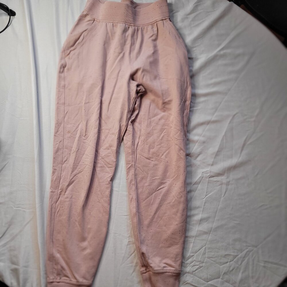 Lululemon pink speckled joggers, size 2, EUC